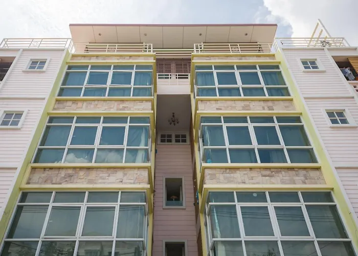 Oyo 75405 Ladda Place 3* Bangkok