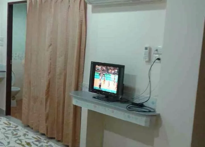 Hotel Oyo 75405 Ladda Place 3*